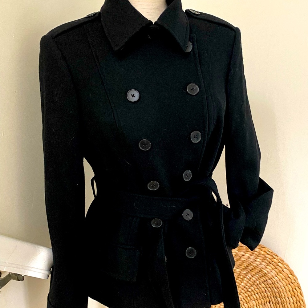 J Peterman Company Ladies Black Wool Belted short waisted Duffle Coat